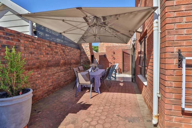 3 Bedroom Property for Sale in Hartenbos Central Western Cape